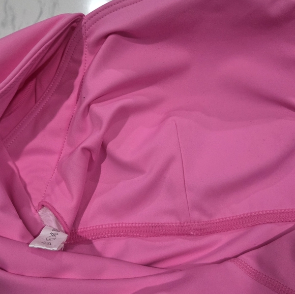 Women's long-sleeved, square-neck dress, flared for athletic training. Size Xl . - Picture 7 of 11